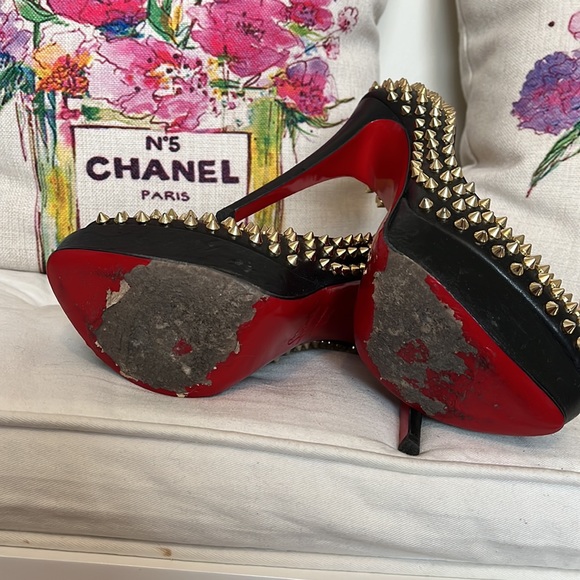 Christian Louboutin :Size 39.5 - Picture 6 of 8